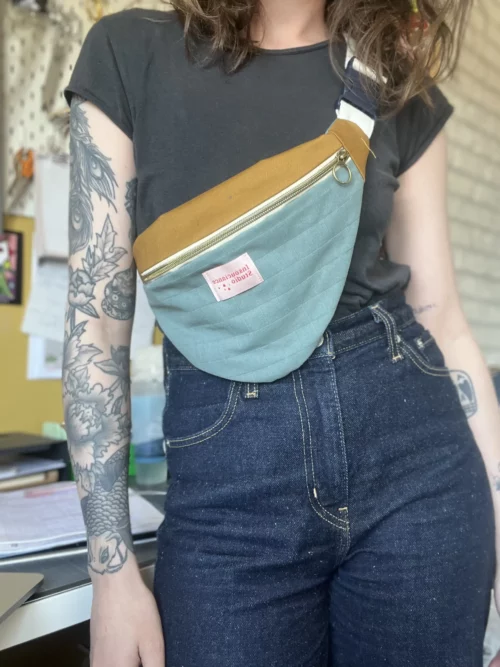 Mini Banane vert d’eau- jaune / noire